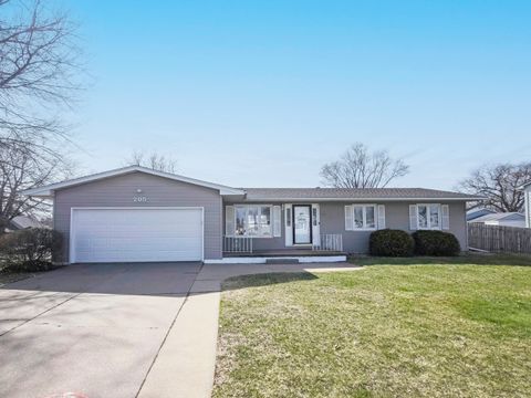 Tiny photo for 205 Park Lane Circle, Eldridge, IA 52748 (MLS # 12602245)