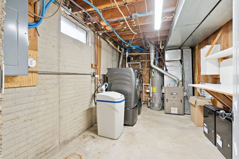 Tiny photo for 205 Park Lane Circle, Eldridge, IA 52748 (MLS # 12602245)