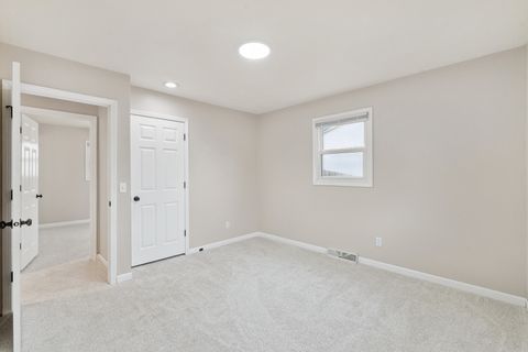 Tiny photo for 205 Park Lane Circle, Eldridge, IA 52748 (MLS # 12602245)