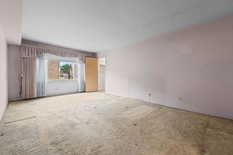 Tiny photo for 1535 Forest Avenue #305, River Forest, IL 60305 (MLS # 12495283)