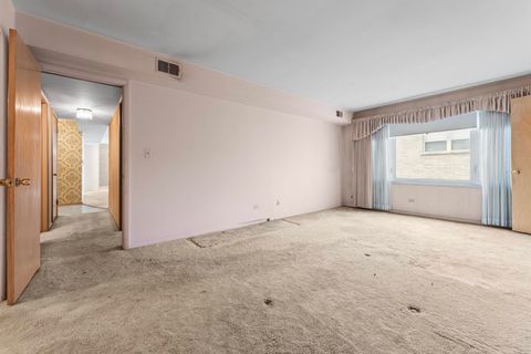 Tiny photo for 1535 Forest Avenue #305, River Forest, IL 60305 (MLS # 12495283)