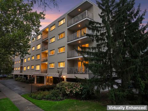 Tiny photo for 1535 Forest Avenue #305, River Forest, IL 60305 (MLS # 12495283)