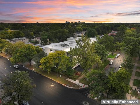 Tiny photo for 1535 Forest Avenue #305, River Forest, IL 60305 (MLS # 12495283)