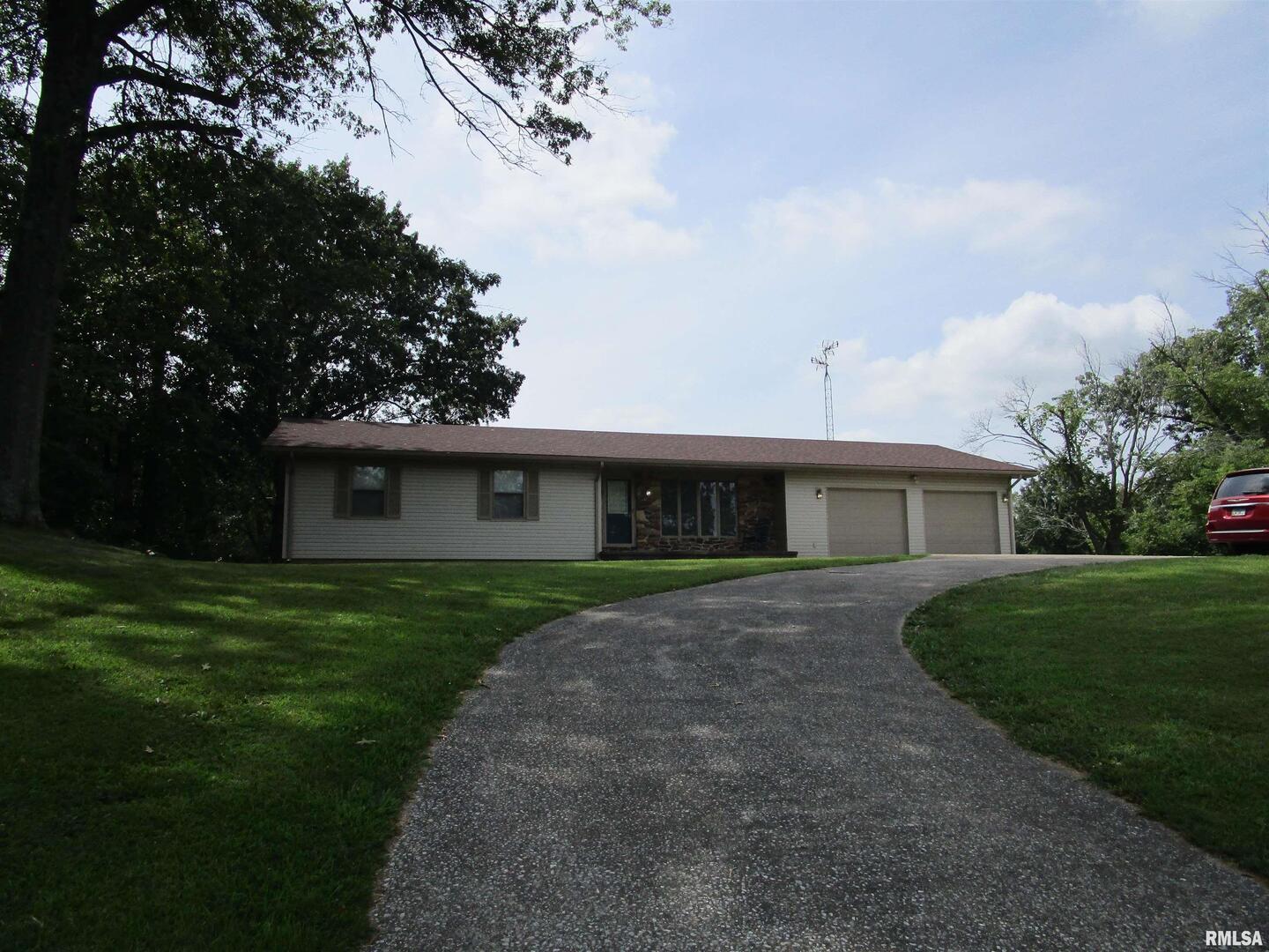 1253 County Road 800 E
