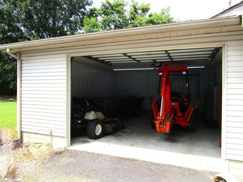 Tiny photo for 1253 County Road 800 E, Carmi, IL 62821 (MLS # EB457592)