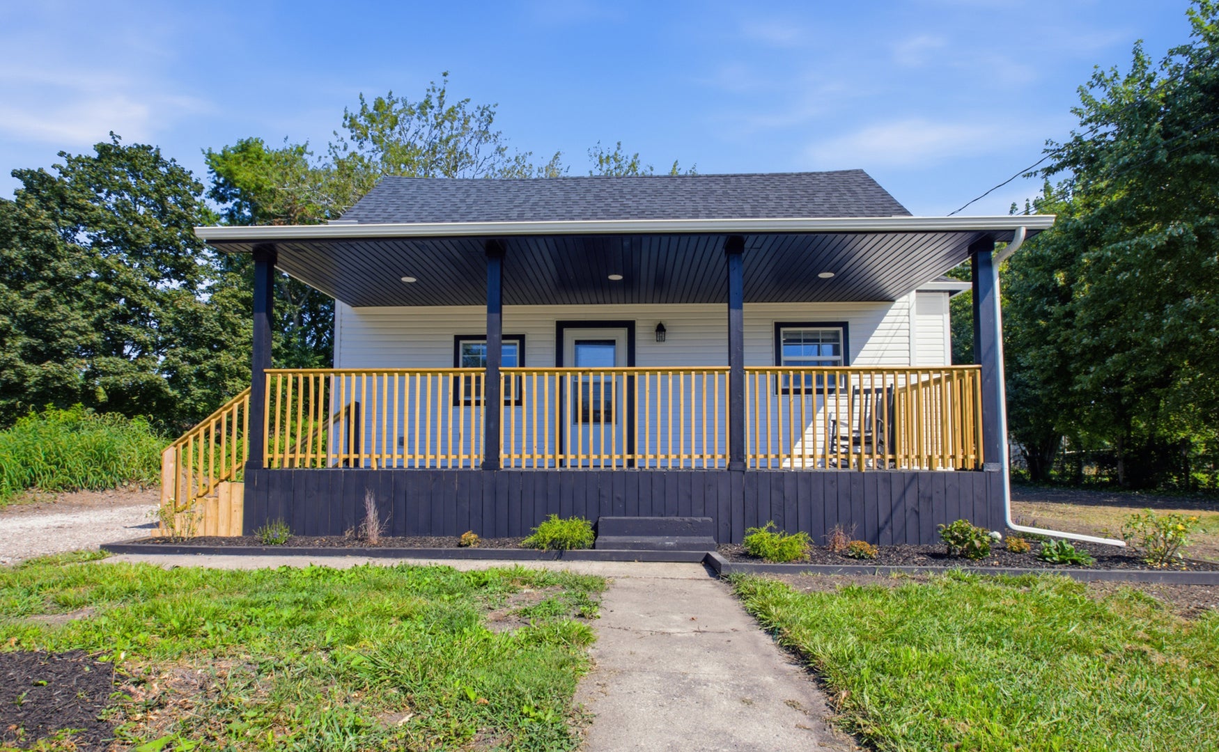 609 W Green Street