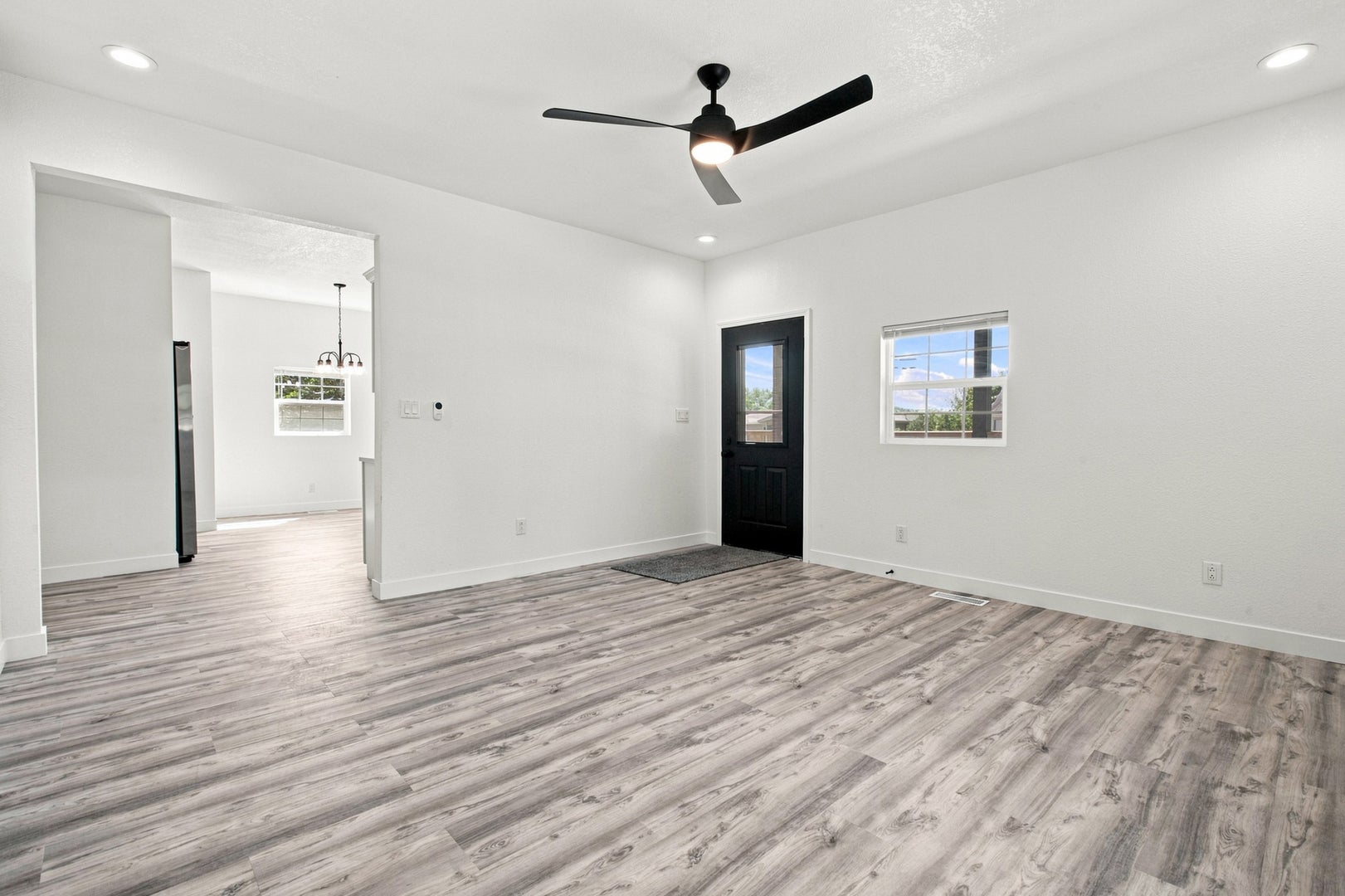 609 W Green Street