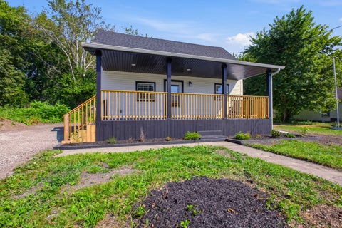 Photo of 609 W Green Street, Newman, IL 61942 (MLS # 12746256)