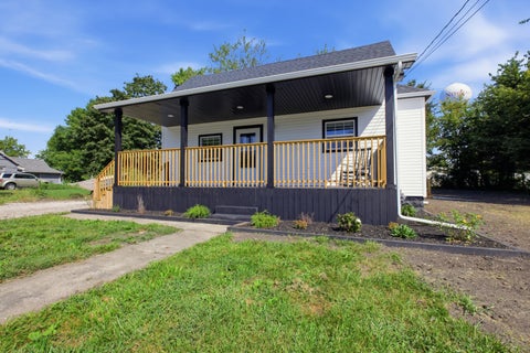 Tiny photo for 609 W Green Street, Newman, IL 61942 (MLS # 12746256)