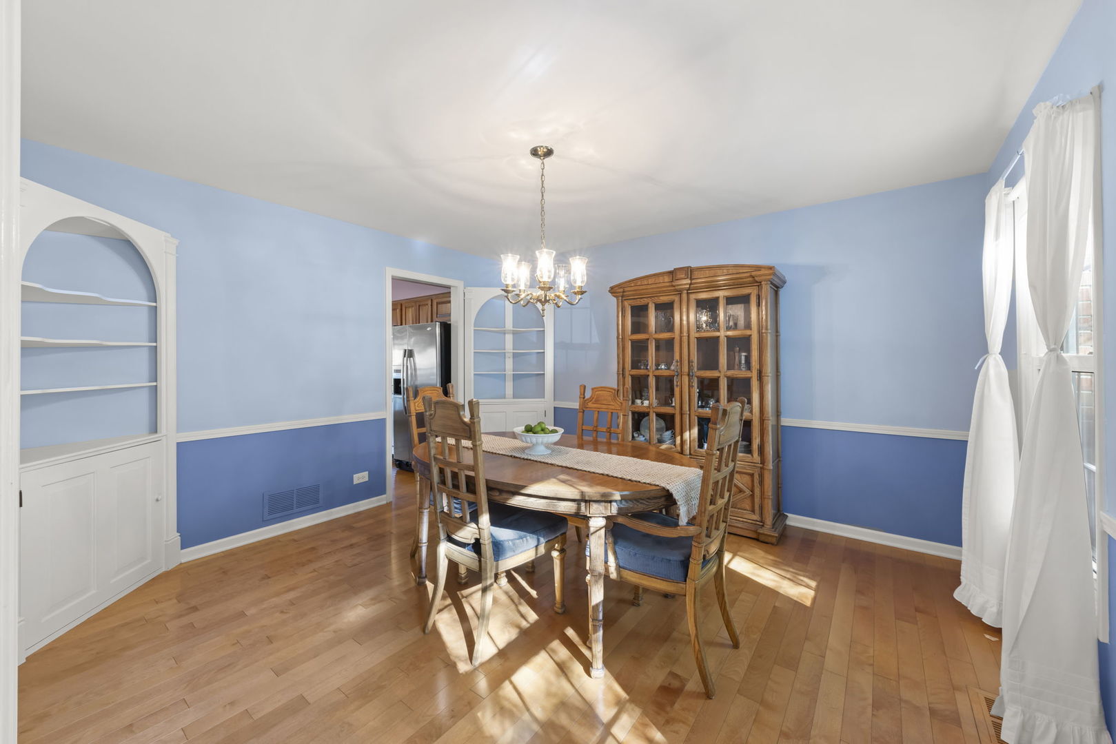 1625 Indian Knoll Road