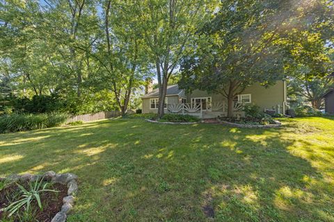Tiny photo for 1625 Indian Knoll Road, Naperville, IL 60565 (MLS # 12473962)