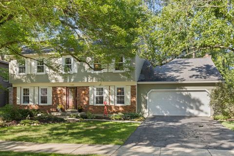 Tiny photo for 1625 Indian Knoll Road, Naperville, IL 60565 (MLS # 12473962)