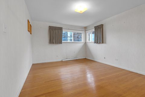 Tiny photo for 4646 W Fitch Avenue, Lincolnwood, IL 60712 (MLS # 12503822)