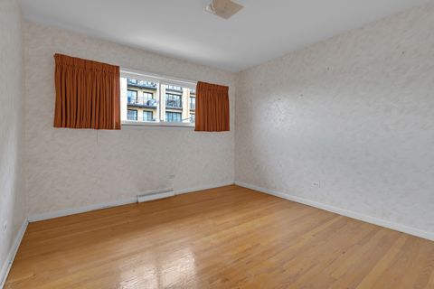 Tiny photo for 4646 W Fitch Avenue, Lincolnwood, IL 60712 (MLS # 12503822)