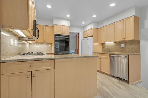 Tiny photo for 4646 W Fitch Avenue, Lincolnwood, IL 60712 (MLS # 12503822)