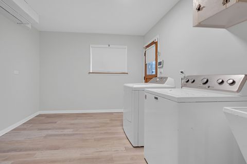 Tiny photo for 4646 W Fitch Avenue, Lincolnwood, IL 60712 (MLS # 12503822)