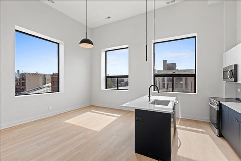 1934 W North Avenue 302 Chicago IL 60622