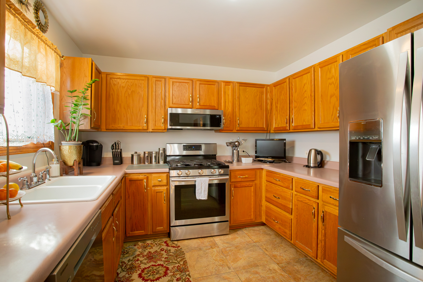 , Chicago, IL, 60638 4 2476766683