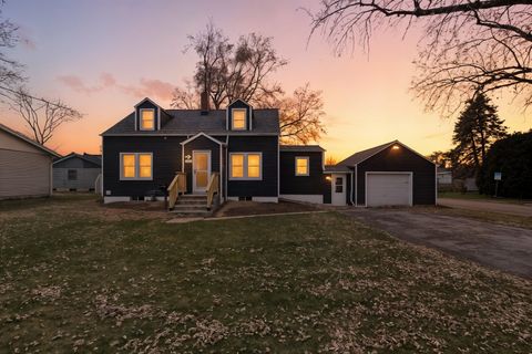 Photo of 519 S Sycamore Street, Genoa, IL 60135 (MLS # 12519329)