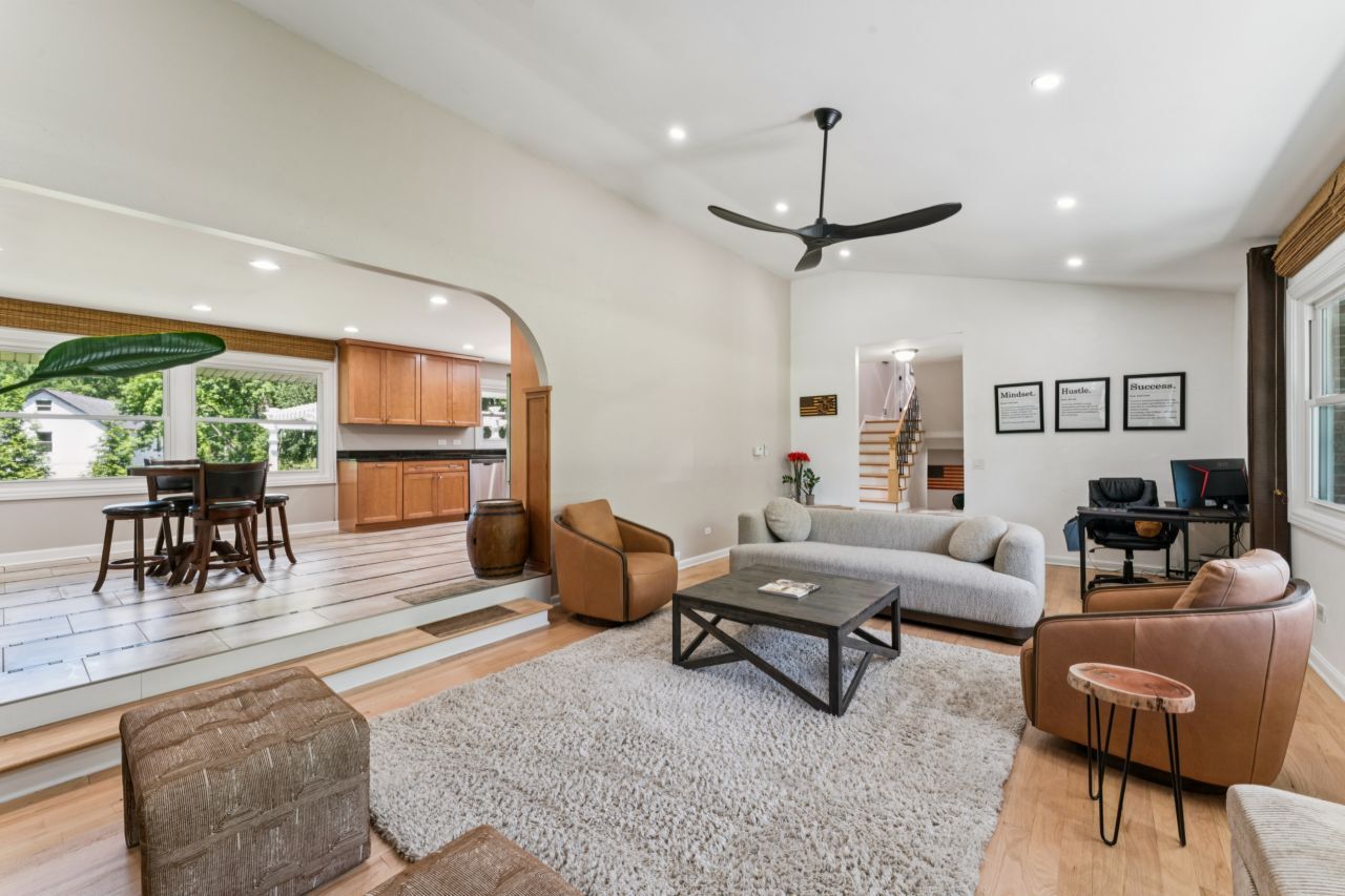 328 Windsor Lane
