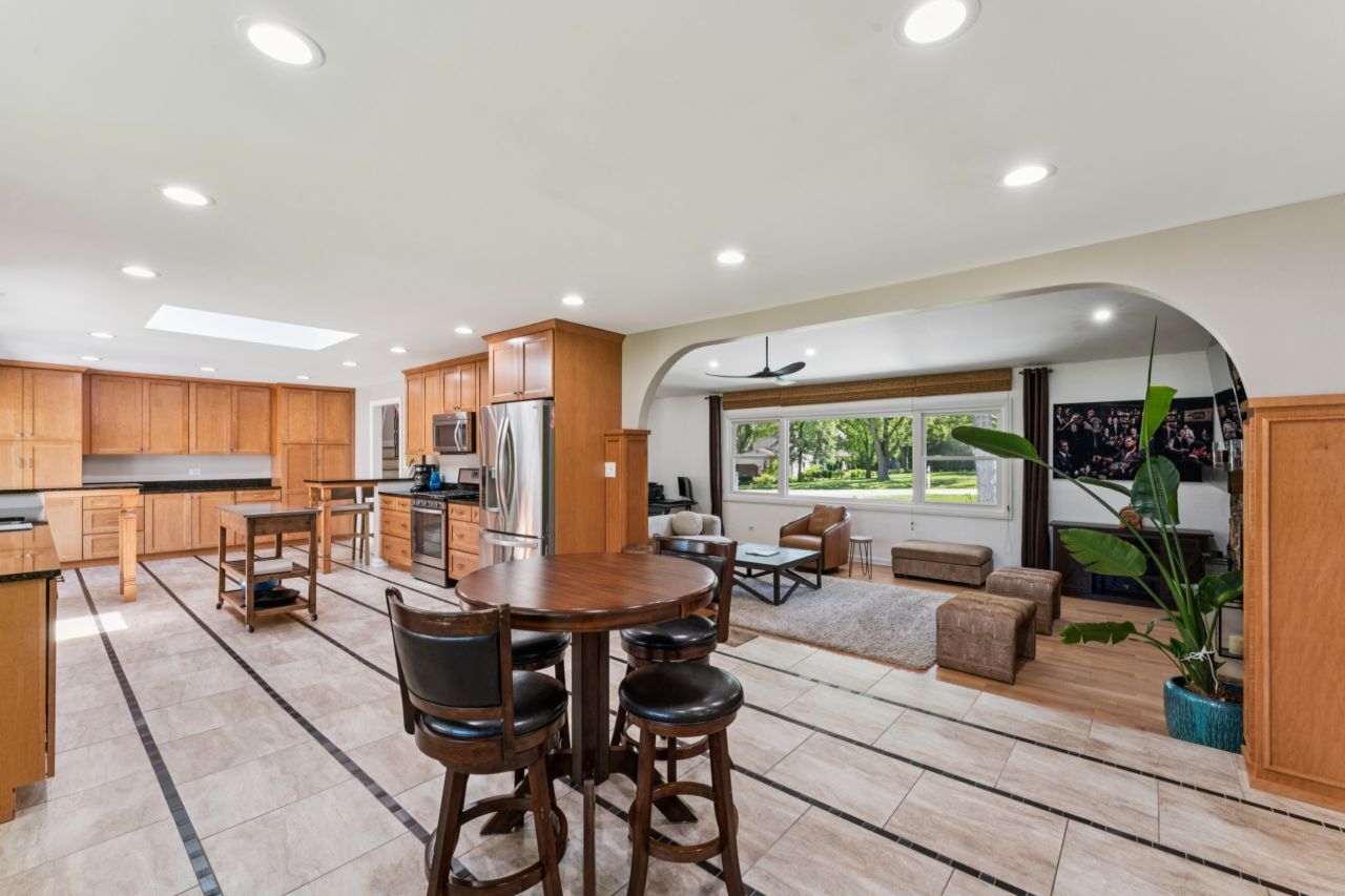 328 Windsor Lane
