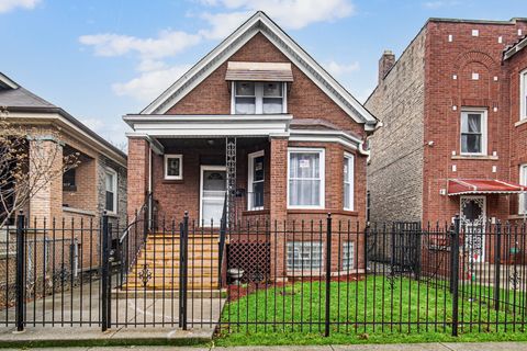 7810 S Throop Street Chicago IL 60620