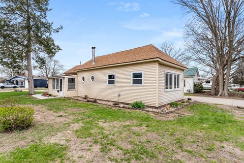 Tiny photo for 502 7th Avenue, Camanche, IA 52730 (MLS # 12613270)