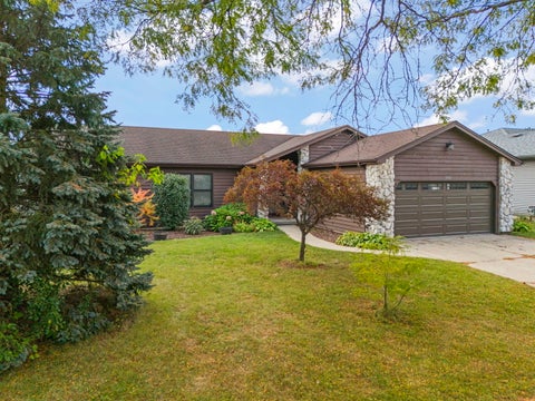 Tiny photo for 1965 Royal Boulevard, Elgin, IL 60123 (MLS # 12674250)