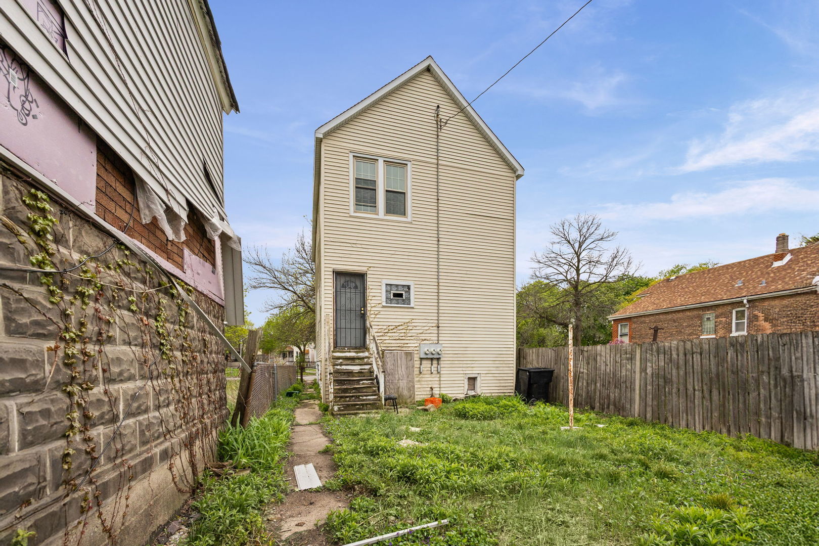 8405 S Baltimore Avenue