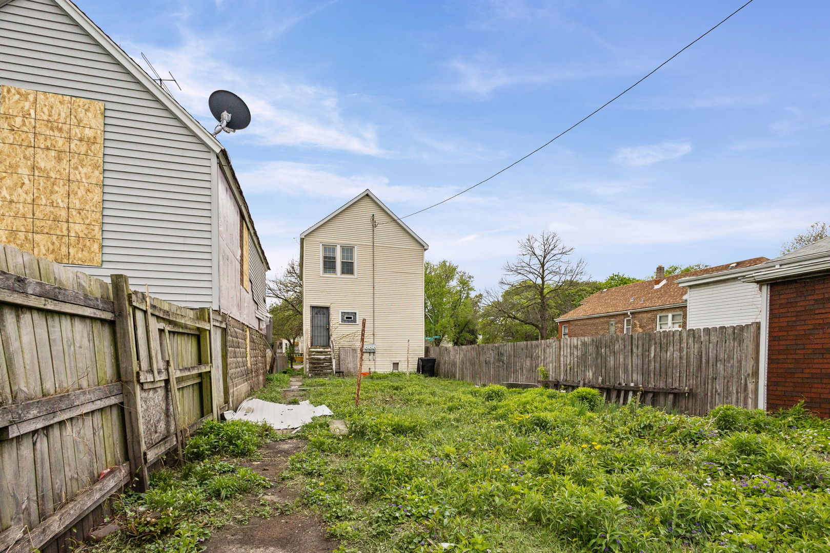 8405 S Baltimore Avenue