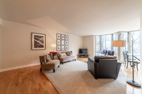 Tiny photo for 1340 N Dearborn Street #5C, Chicago, IL 60610 (MLS # 12517048)