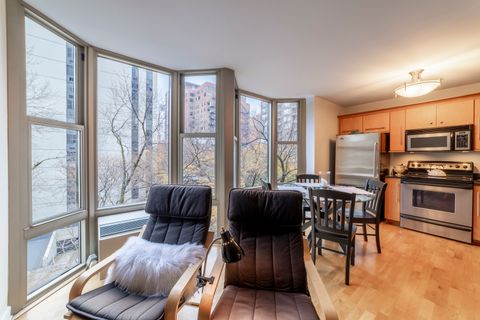 Tiny photo for 1340 N Dearborn Street #5C, Chicago, IL 60610 (MLS # 12517048)