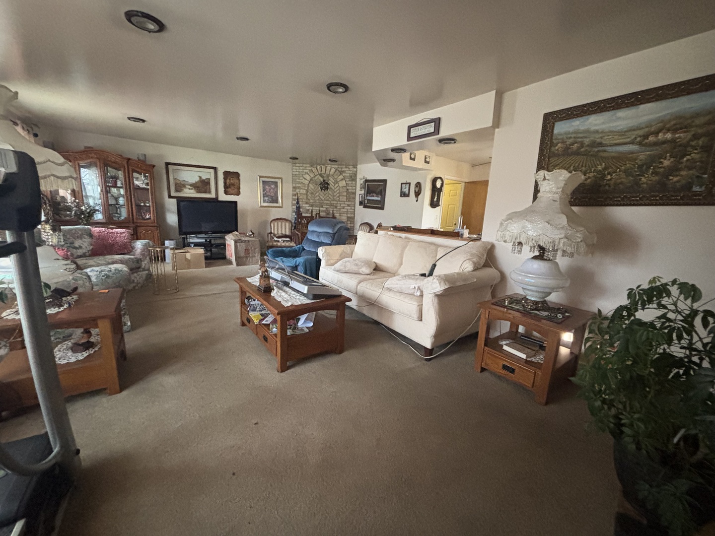 7994 Kensington Lane