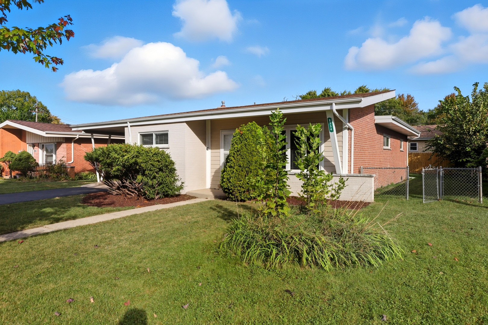 8554 W Bruce Drive
