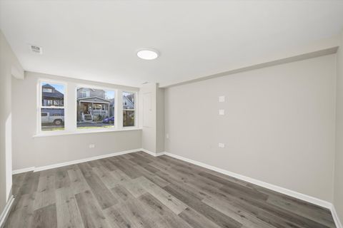 Tiny photo for 2510 N Linder Avenue, Chicago, IL 60639 (MLS # 12518376)