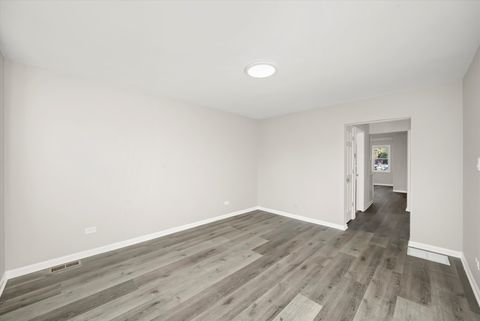 Tiny photo for 2510 N Linder Avenue, Chicago, IL 60639 (MLS # 12518376)
