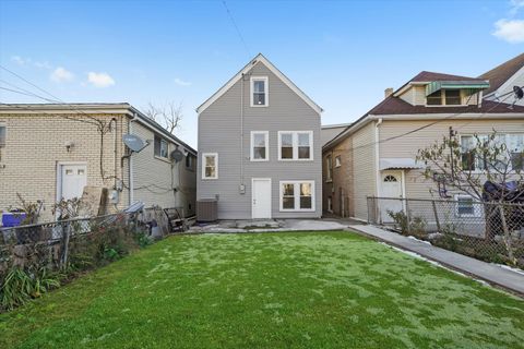 Tiny photo for 2510 N Linder Avenue, Chicago, IL 60639 (MLS # 12518376)