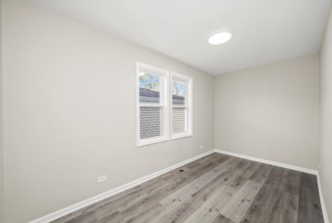 Tiny photo for 2510 N Linder Avenue, Chicago, IL 60639 (MLS # 12518376)