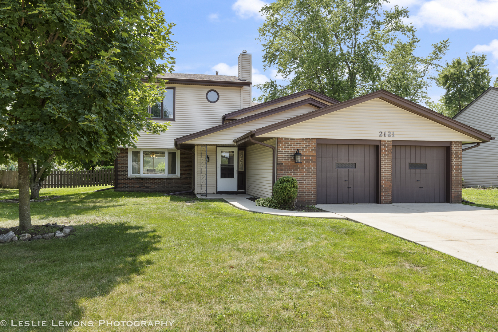 2121 W Weathersfield Way