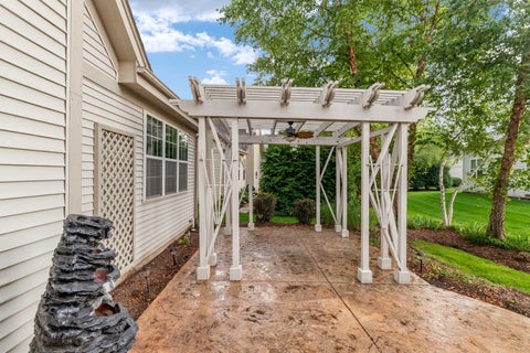 Tiny photo for 809 Colchester Drive, Oswego, IL 60543 (MLS # 12743169)