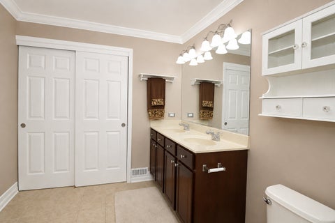 Tiny photo for 809 Colchester Drive, Oswego, IL 60543 (MLS # 12743169)