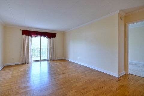 Tiny photo for 1000 S Lorraine Road #212, Wheaton, IL 60189 (MLS # 12769575)