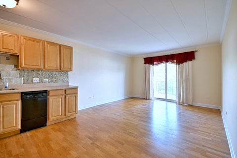 Tiny photo for 1000 S Lorraine Road #212, Wheaton, IL 60189 (MLS # 12769575)