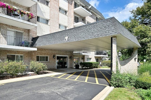 Tiny photo for 1000 S Lorraine Road #212, Wheaton, IL 60189 (MLS # 12769575)