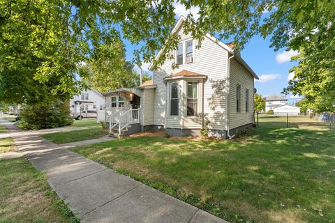 Tiny photo for 211 N Lott Boulevard, Gibson City, IL 60936 (MLS # 12467910)