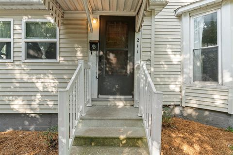 Tiny photo for 211 N Lott Boulevard, Gibson City, IL 60936 (MLS # 12467910)