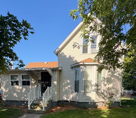 Photo of 211 N Lott Boulevard, Gibson City, IL 60936 (MLS # 12467910)