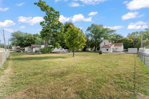 Tiny photo for 211 N Lott Boulevard, Gibson City, IL 60936 (MLS # 12467910)