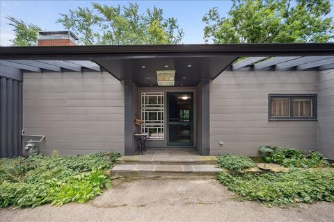 Tiny photo for 764 Boal Parkway, Winnetka, IL 60093 (MLS # 12451416)