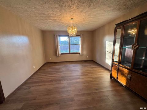 Tiny photo for 602 OSAGE Drive, Centralia, IL 62801 (MLS # EB460513)